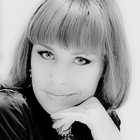 Yulya Komarova